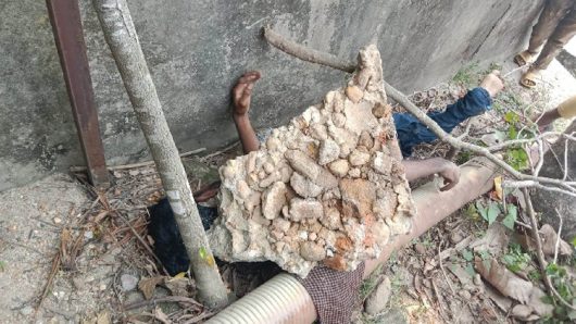 জাফলংয়ে পাথরচাপা অবস্থায় পর্যটকের লাশ উদ্ধার, স্ত্রী নিখোঁজ