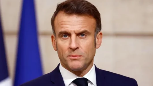 কয়েকদিনের মধ্যে নতুন প্রধানমন্ত্রীর নাম জানাবেন ম্যাক্রোঁ