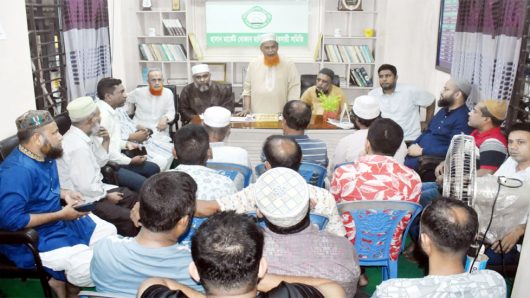 হাসান মার্কেট দোকান মালিক ও ব্যবসায়ী সমিতির মানববন্ধন বুধবার