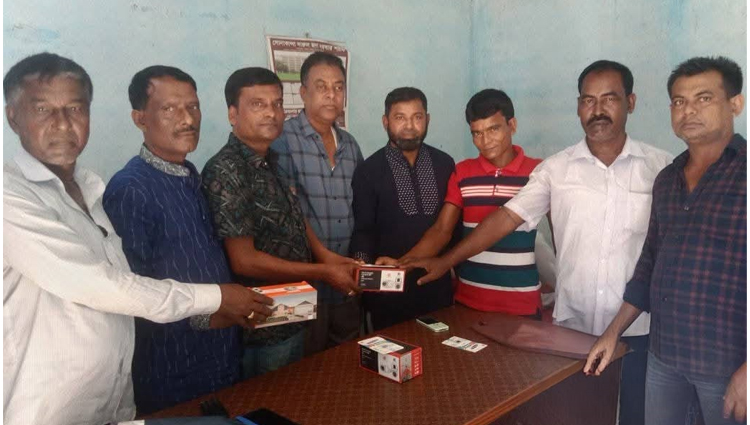 শাল্লায় পূজা মন্ডপে সিসি ক্যামেরা প্রদান করলেন বিএনপি নেতা পাবেল চৌধুরী