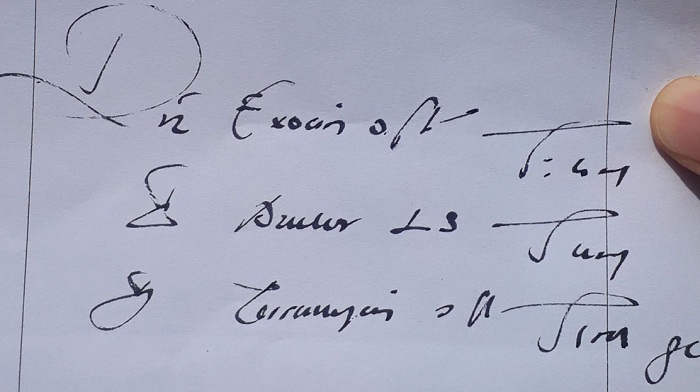 চিকিৎসকদের হাতের লেখা ঠিক করতে বলল ভারতের আদালত
