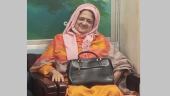 দলের নির্দেশেই আমি মাঠে আছি, শেষ পর্যন্ত আমি কাজ করে যাবো: লুনা