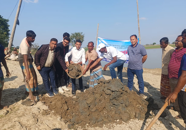 শাল্লায় ফসল রক্ষায় বাঁধ নির্মাণ শুরু, ২৮ ফেব্রুয়ারির মধ্যে মানসম্মত কাজ নিশ্চিতের নির্দেশ দিলেন ইউএনও পিয়াস চন্দ্র দাস