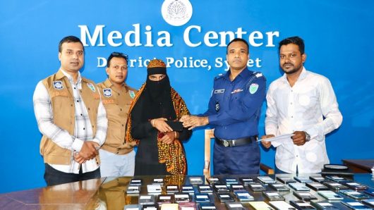 সিলেটে ৬৭ টি হারানো মোবাইল ফোন উদ্ধার পুলিশের