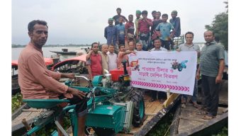 আধুনিক কৃষি প্রযুক্তির প্রসার: শাল্লায় কৃষকদের মাঝে ব্র্যাকের যন্ত্রপাতি বিতরণ