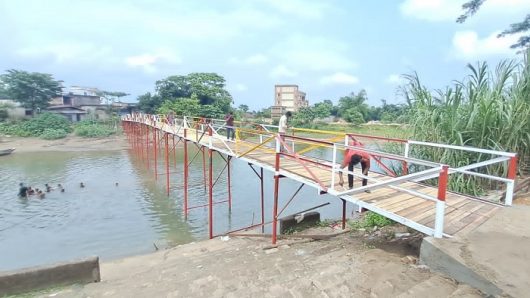 ছাতক-কোম্পানীগঞ্জ সীমান্তে এলাকাবাসীর উদ্যোগে সেতু নির্মাণ