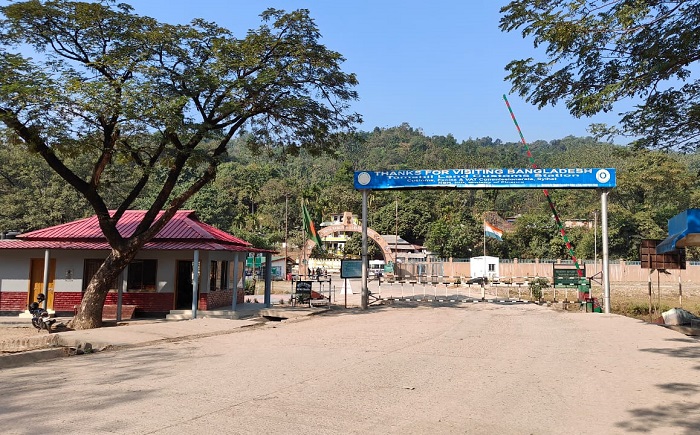 তামাবিল দিয়ে ১০ বাংলাদেশিকে ফেরত পাঠালো ভারত